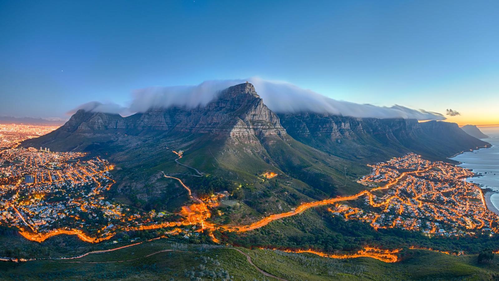 When is the best time to visit South Africa? - background banner